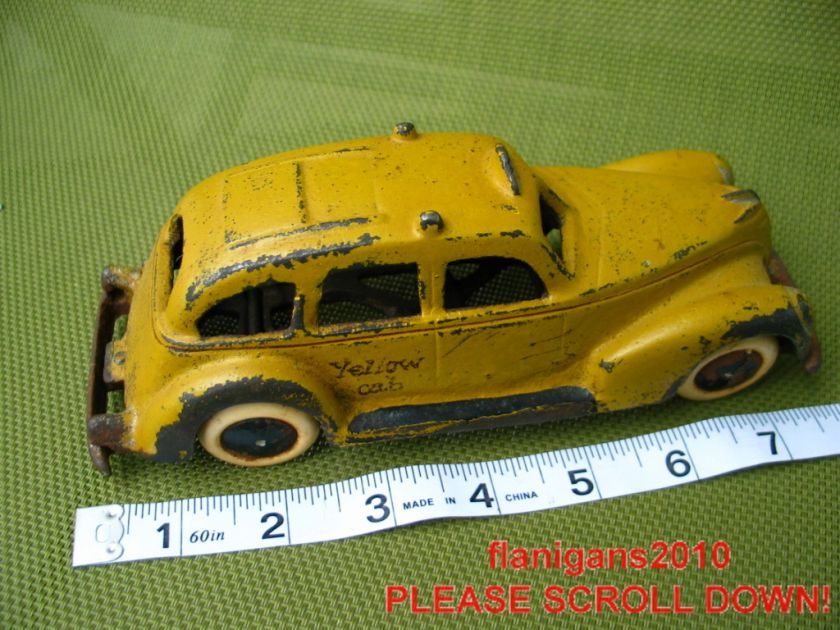 VINTAGE HUBLEY 2321 CAST IRON TAXI YELLOW CAB TOY CAR ESTATE SALE FIND 