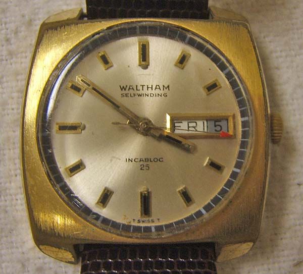   Waltham calendar day date wrist watch Incabloc 25 NR lot self winding