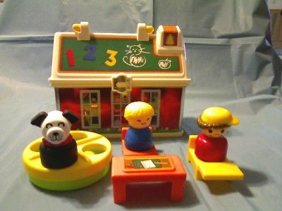 FISHER PRICE LITTLE PEOPLE PLAY SCHOOL HOUSE COMPLETE  