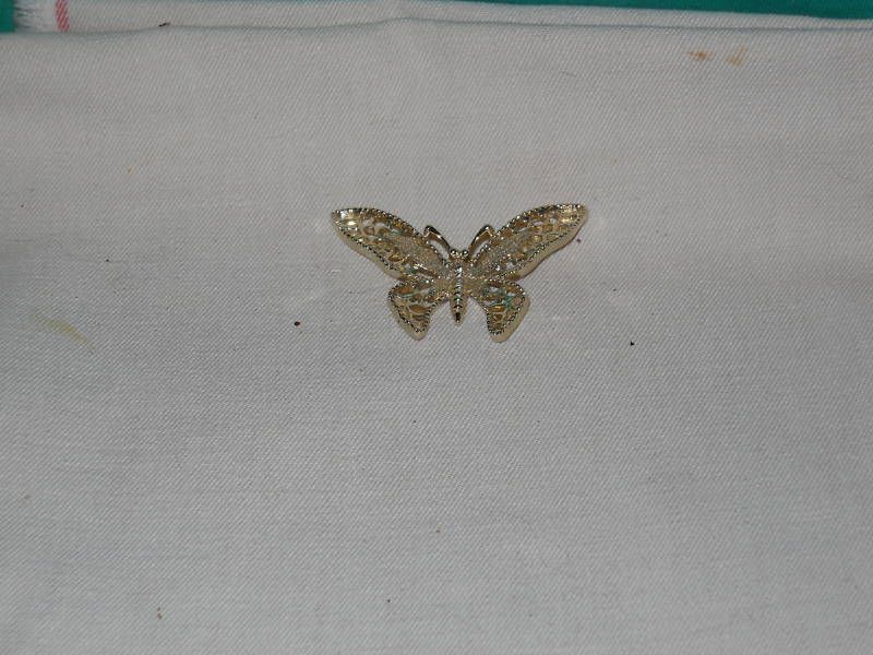 VINTAGE SARAH COVENTRY SILVER TONE BUTTERFLY BROOCH/PIN  